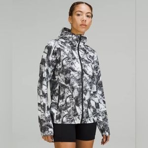 Lululemon water proof jacket